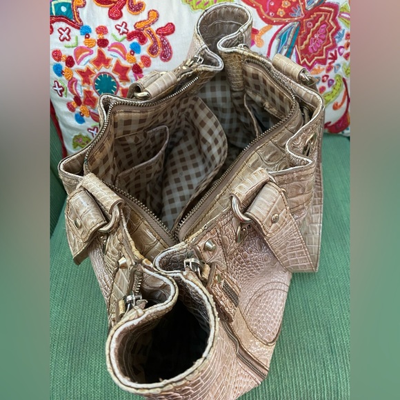 Jessica Simpson Faux Crocodile 🐊 Tan Purse - Picture 6 of 8